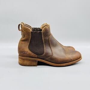 UGG Boots Womens 8 Brown Leather Bonham Chelsea Ankle Shearling Lined Block Heel
